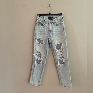Aeropostale ripped light mom jeans size 00